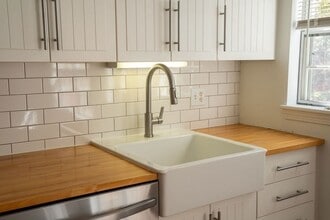 21 Desmond Ave in Manchester by the Sea, MA - Building Photo - Building Photo