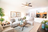 Building Photo - West Town Court Apartments in Phoenix, Arizona