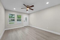 8129 Linda Vista Rd photo'