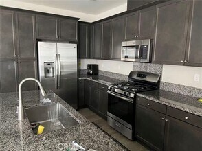 7034 Montecito Ln in Eastvale, CA - Building Photo - Building Photo