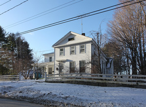 267 Rockwell St in Winchester, CT - Building Photo - Building Photo