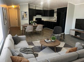 709 N Collins Fwy in Howe, TX - Building Photo