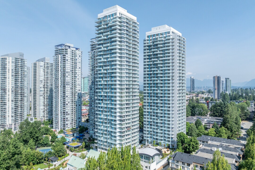 Park George in Surrey, BC - Building Photo