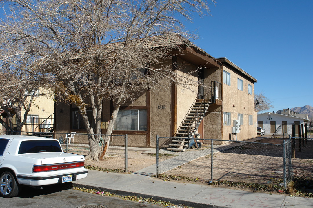 Stratton Gardens in Las Vegas, NV - Building Photo