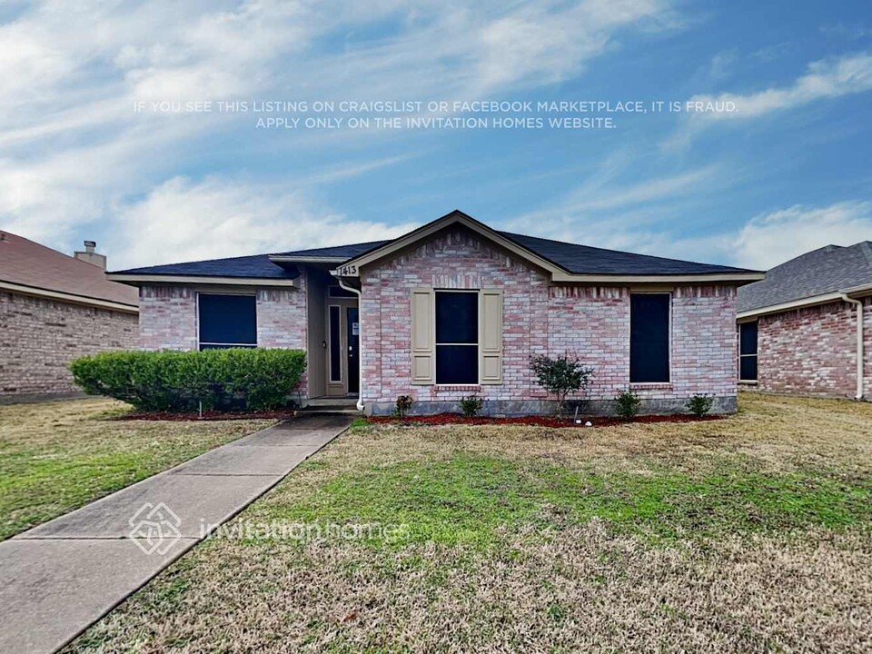 1413 Cool Springs Dr in Mesquite, TX - Building Photo