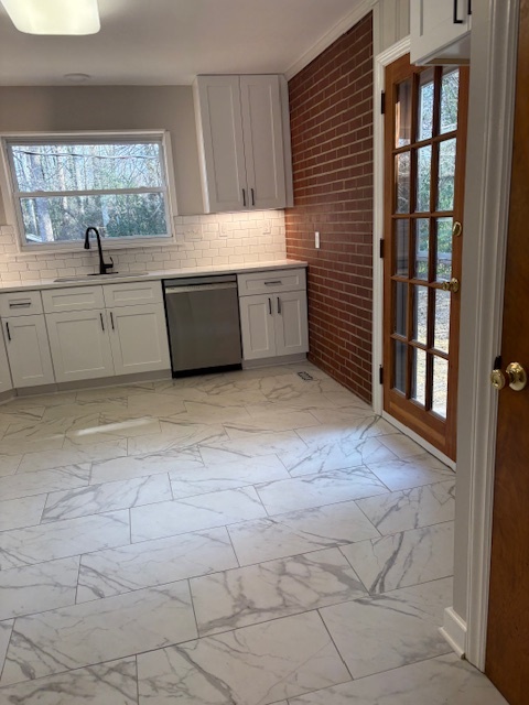4929 Lochlain Dr in Charlotte, NC - Building Photo - Building Photo
