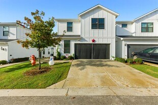 159 Threshing Rd in Mustang Ridge, TX - Building Photo