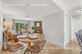 4045 Upper Middle Rd in Burlington, ON - Building Photo - Building Photo