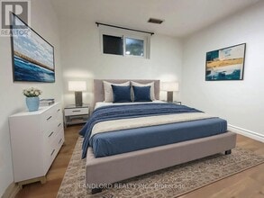 92 Holwood Ave in Toronto, ON - Building Photo - Building Photo