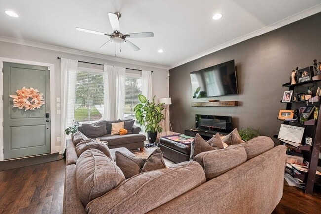 144 1st Ave NW in Lilburn, GA - Building Photo - Building Photo