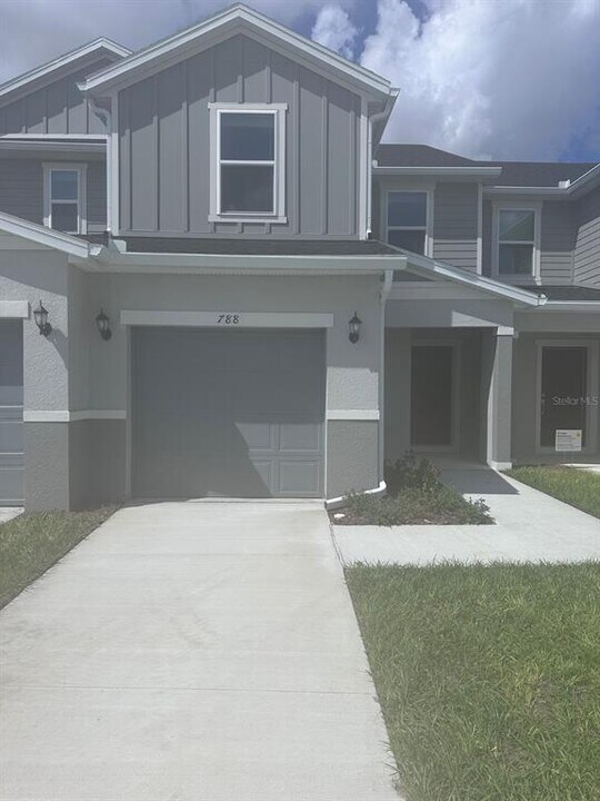 788 Stoney Pointe Cir in Davenport, FL - Building Photo