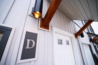 220 Drayton Dr in Clarksville, TN - Building Photo - Building Photo