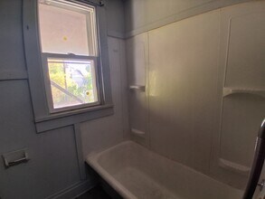 503.5 N Collett St in Danville, IL - Building Photo - Building Photo