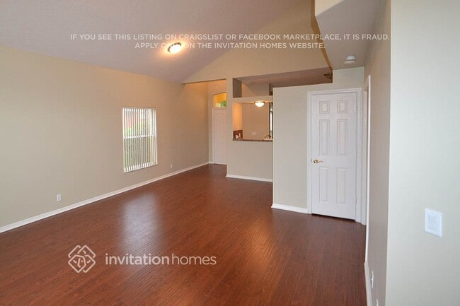 7013 Galleon Cove Cir in Riviera Beach, FL - Building Photo - Building Photo