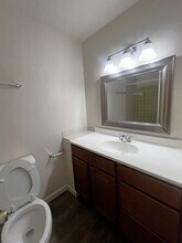 1037 E 44th St in Austin, TX - Building Photo - Building Photo