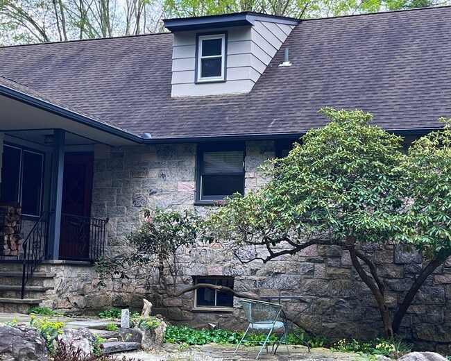 64 Belden Rd in Carmel, NY - Building Photo - Building Photo