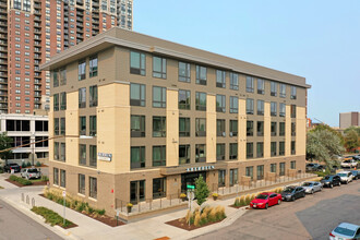 Aberdeen Apartments in Minneapolis, MN - Building Photo - Building Photo