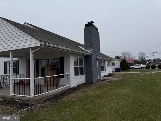 606 E Main St in Emmitsburg, MD - Building Photo - Building Photo