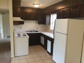 Green Ridge Apartments in Leesville, LA - Building Photo - Building Photo