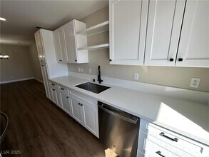 2010 S Highland Ave in Pahrump, NV - Building Photo - Building Photo