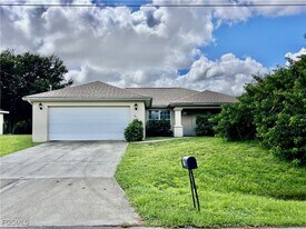 3009 56th St W in Lehigh Acres, FL - Building Photo