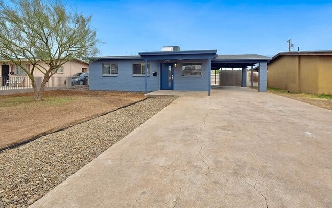 property at 2068 E Howe Ave