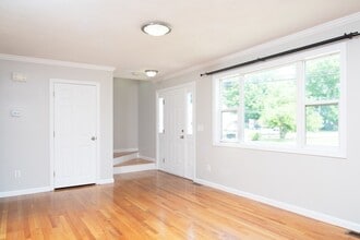 1083 Main St in Walpole, MA - Building Photo - Building Photo