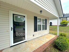468 Barrington Pl NW in Concord, NC - Building Photo - Building Photo