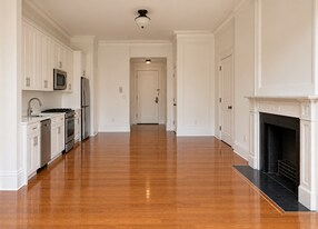171 W 88th St, Unit 1A in New York, NY - Building Photo