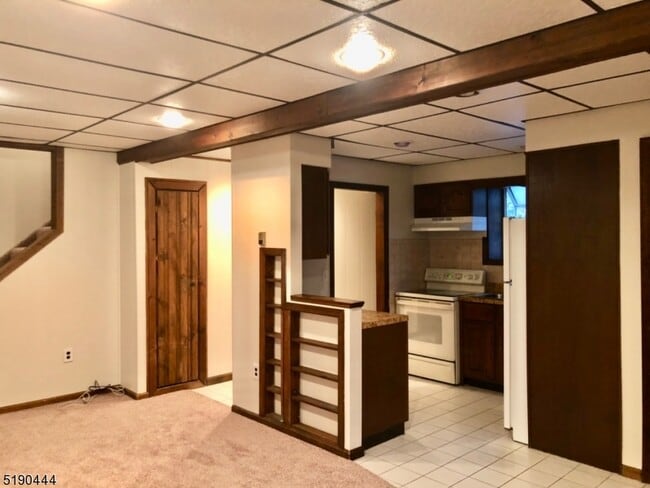 27 Old Rte 23 in West Milford, NJ - Building Photo - Building Photo