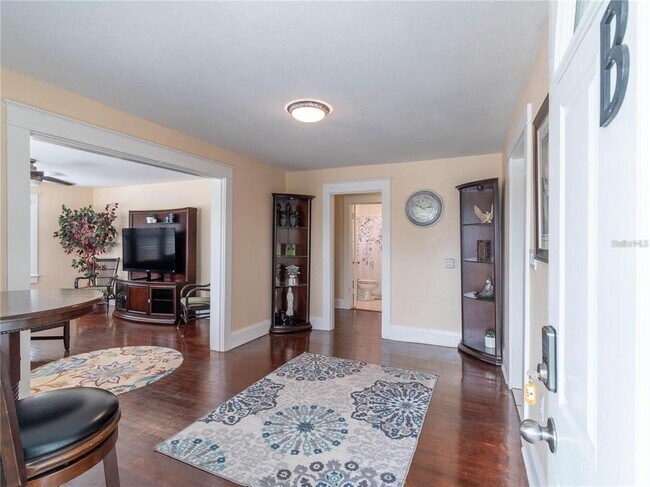 103 E Mohawk Ave in Tampa, FL - Building Photo - Building Photo