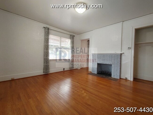 property at 1703 Park Ave