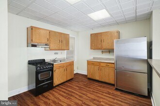 6904 Torresdale Ave-Unit -2ND FLOOR in Philadelphia, PA - Building Photo - Building Photo