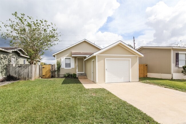 11818 Greenspark Ln in Houston, TX - Building Photo - Building Photo