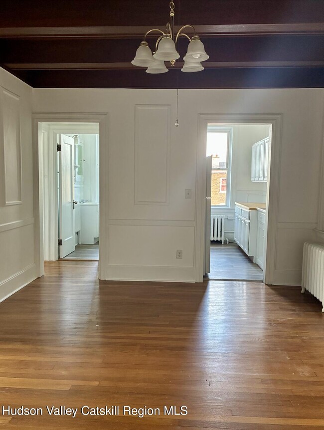 711 Warren St in Hudson, NY - Building Photo - Building Photo