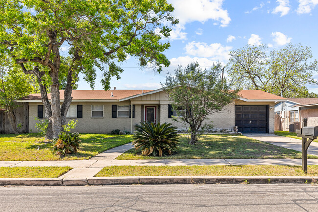 property at 4414 Tropical Dr