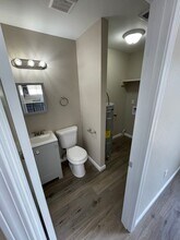 4235 Sunset Dr in Osage Beach, MO - Foto de edificio - Building Photo