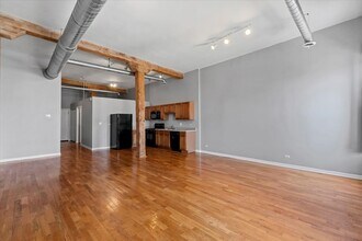 1816 S Bishop St, Unit 2 in Chicago, IL - Building Photo - Building Photo