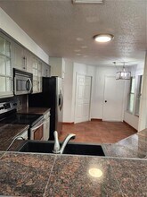 7209 Dr Phillips Blvd in Orlando, FL - Building Photo - Building Photo