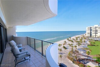 4005 Gulf Shore Blvd N in Naples, FL - Building Photo - Building Photo