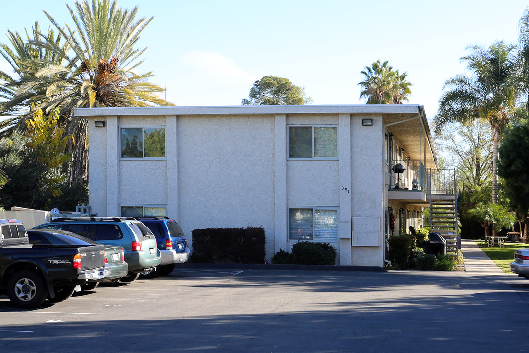 Emerald Estates in El Cajon, CA - Building Photo