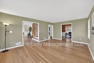 7 Sun Valley Way in Washington Township, NJ - Building Photo - Building Photo