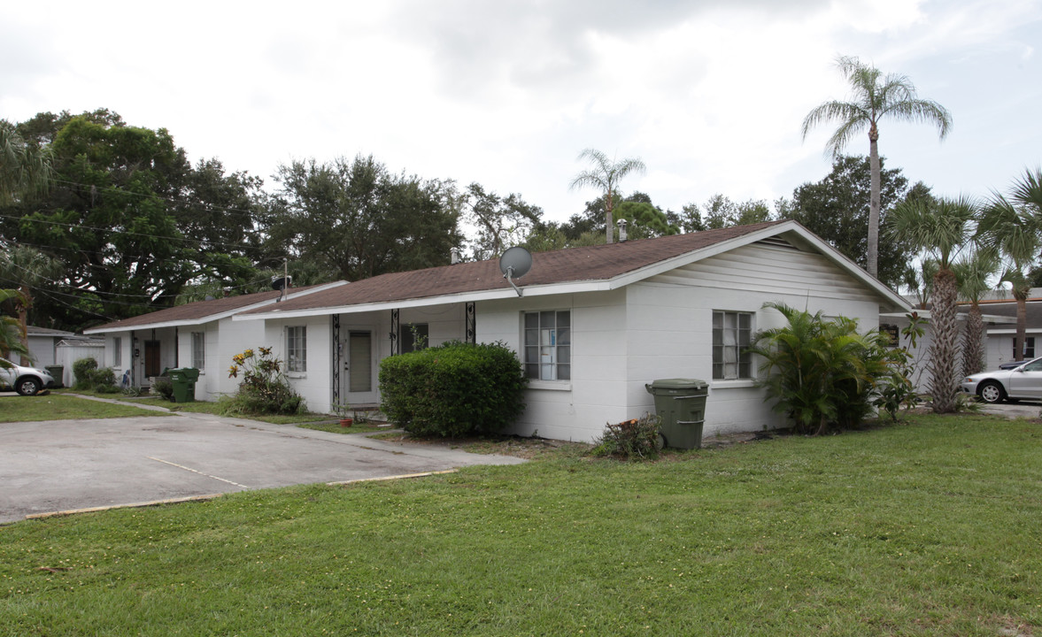 Hillview Garden Apartments in Sarasota, FL - Building Photo