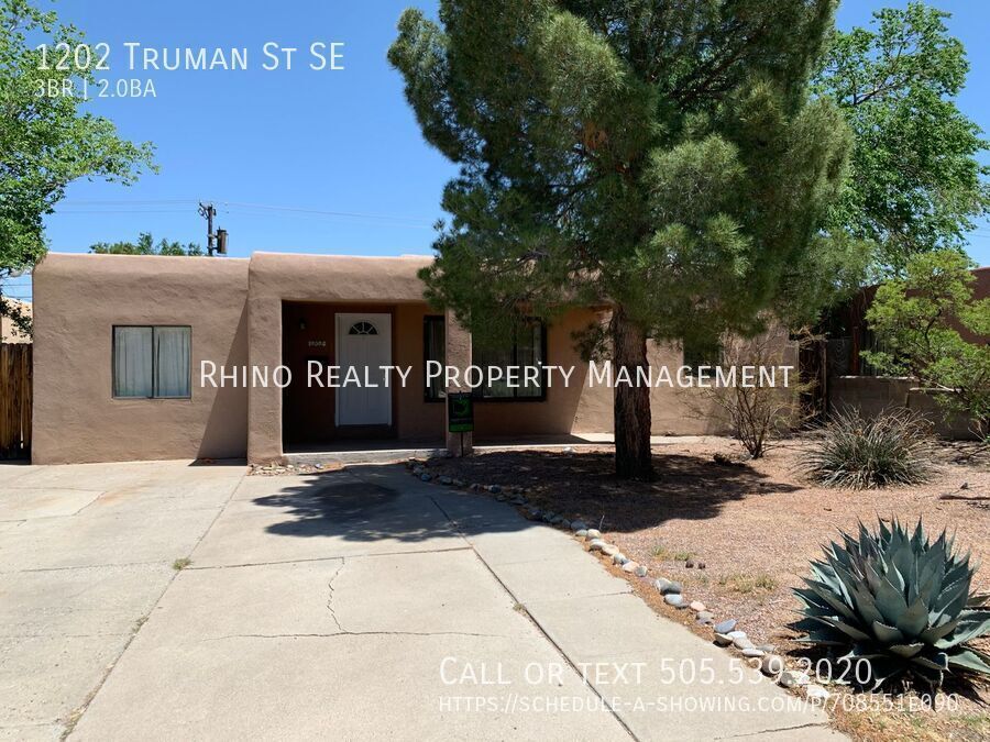 1202 Truman St SE in Albuquerque, NM - Building Photo