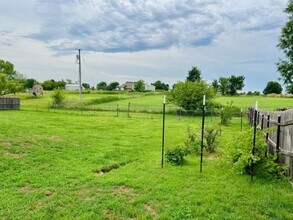 37 Uvon Ln in Elgin, OK - Building Photo - Building Photo