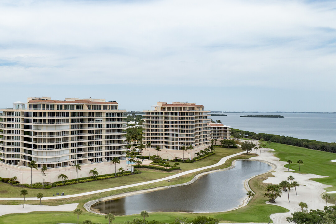 GRAND BAY I in Longboat Key, FL - Foto de edificio