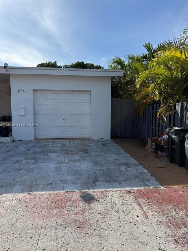 894 80th St-Unit -1 in Miami Beach, FL - Building Photo - Building Photo