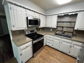 5506 12th St in Lubbock, TX - Building Photo - Building Photo