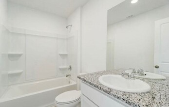 5221 Monarch Bnd in San Antonio, TX - Building Photo - Building Photo
