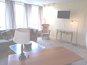 1451 E 55th St in Chicago, IL - Building Photo - Building Photo